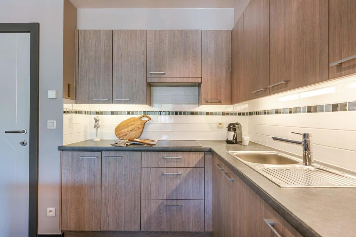 Huswell - Bright Apartment With Parking Near The Beach 布列登 外观 照片