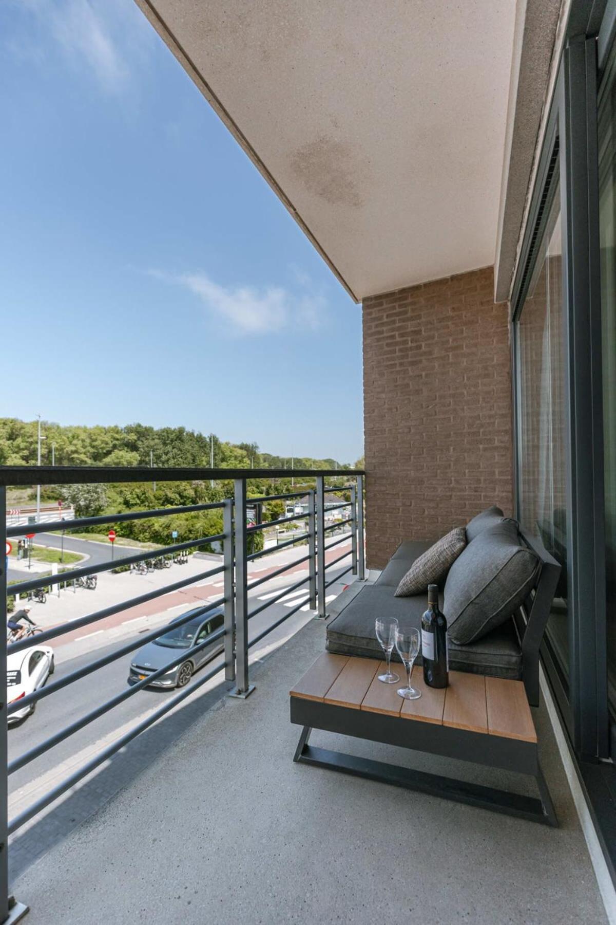 Huswell - Bright Apartment With Parking Near The Beach 布列登 外观 照片